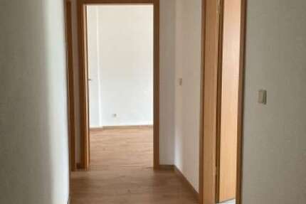 Wohnung zum Mieten in Dessau-Roßlau 376 € 50.08 m²