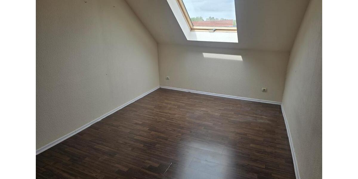 Dachgeschoßwohnung Arnstadt - 2 Zimmer, 65 m&sup2;, 410&euro; | Angebot:26515906