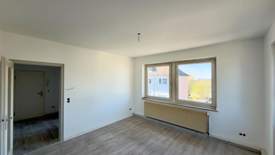 Etagenwohnung Solingen Burg - 2 Zimmer, 55 m&sup2;, 715&euro; | Angebot:26060182