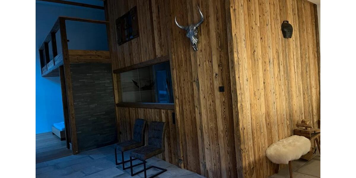 Etagenwohnung Kleines Wiesental - 4 Zimmer, 180 m&sup2;, 1.800&euro; | Angebot:25963190