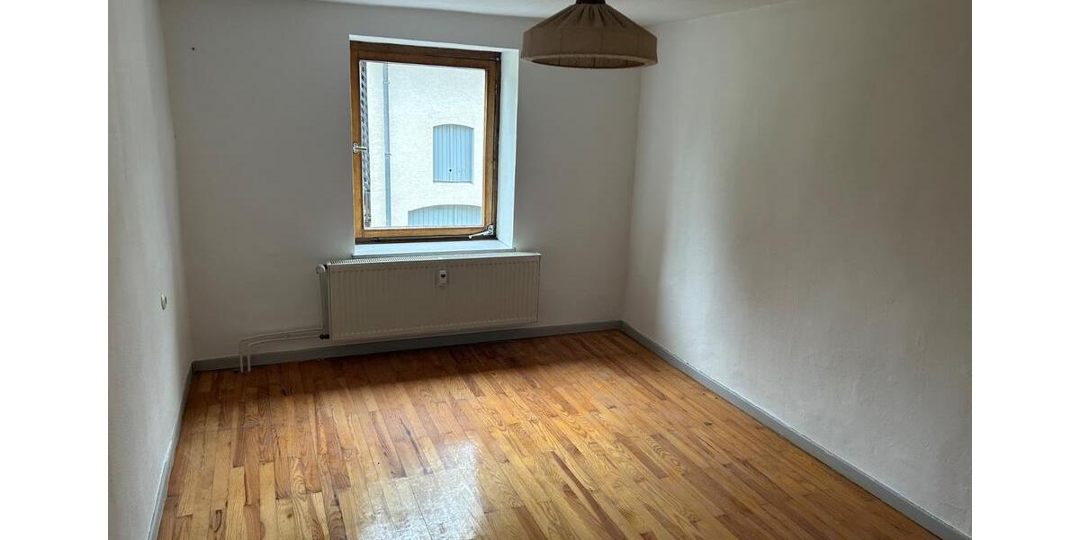 Reihenhaus Ralingen - 7 Zimmer, 140 m&sup2;, 1.000&euro; | Angebot:26612264