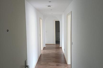 Wohnung Kassel - 3 Zimmer, 81 m&sup2;, 800&euro; | Angebot:26265665