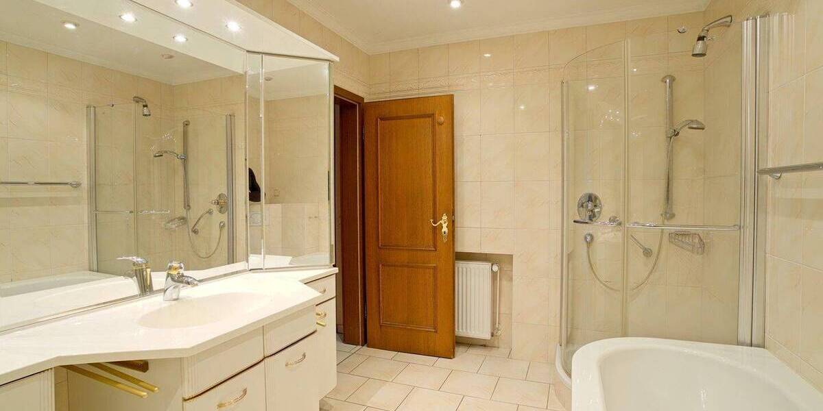 Etagenwohnung Bad Bevensen - 4 Zimmer, 165 m&sup2;, 1.300&euro; | Angebot:26141074