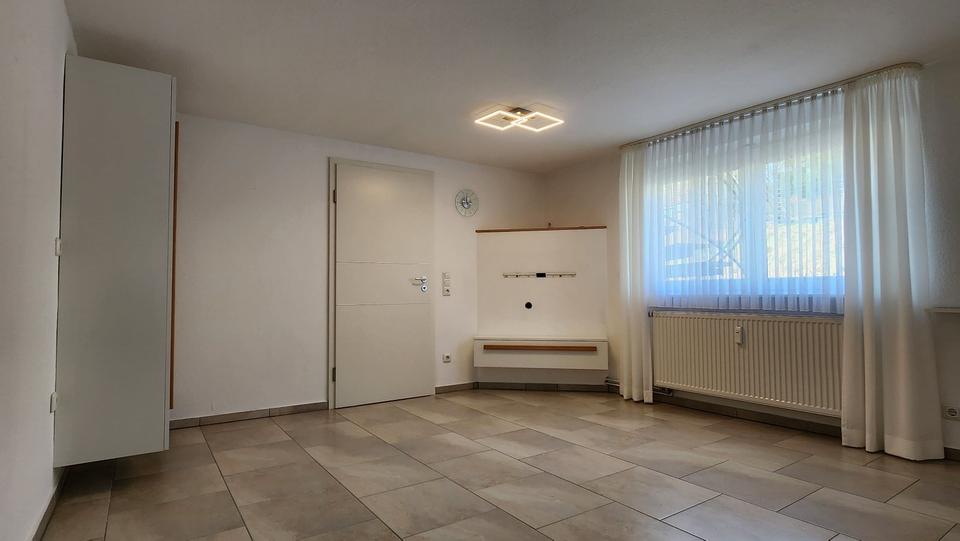 Erdgeschoßwohnung Göttingen Nordstadt - 3 Zimmer, 120 m&sup2;, 1.600&euro; | Angebot:25842997