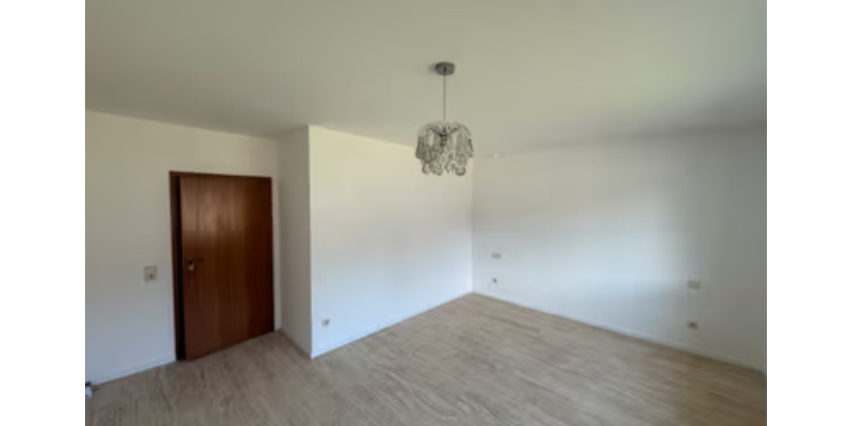 Einfamilienhaus Wuppertal Dönberg - 10 Zimmer, 304 m&sup2;, 3.100&euro; | Angebot:24477426