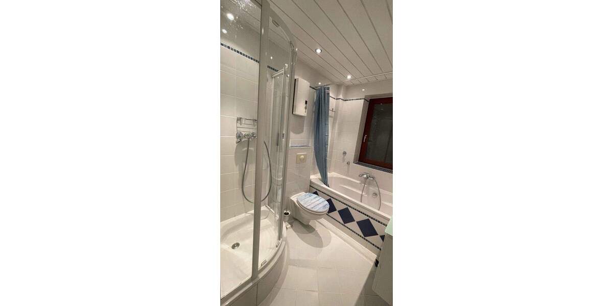 Etagenwohnung Düsseldorf Unterbach - 4 Zimmer, 99 m&sup2;, 2.400&euro; | Angebot:24621106