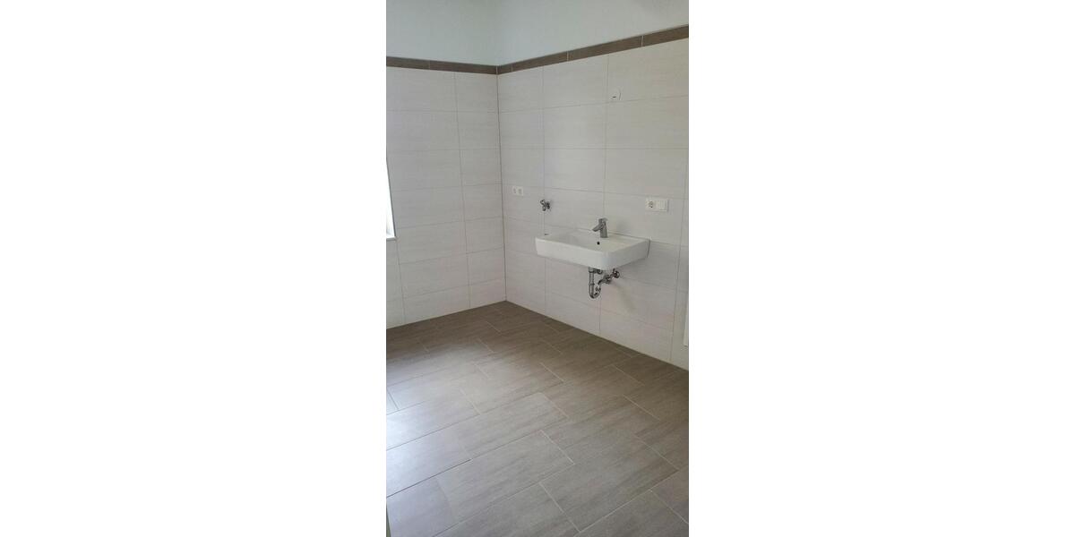 Etagenwohnung Zörbig - 3 Zimmer, 97 m&sup2;, 680&euro; | Angebot:26576542