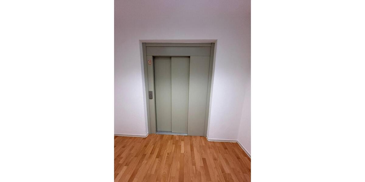 Erdgeschoßwohnung Wismar Altstadt - 1 Zimmer, 32 m&sup2;, 492&euro; | Angebot:24697061