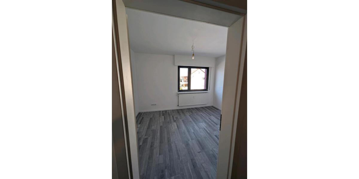 Etagenwohnung Seligenstadt - 4 Zimmer, 91 m&sup2;, 1.300&euro; | Angebot:26056987