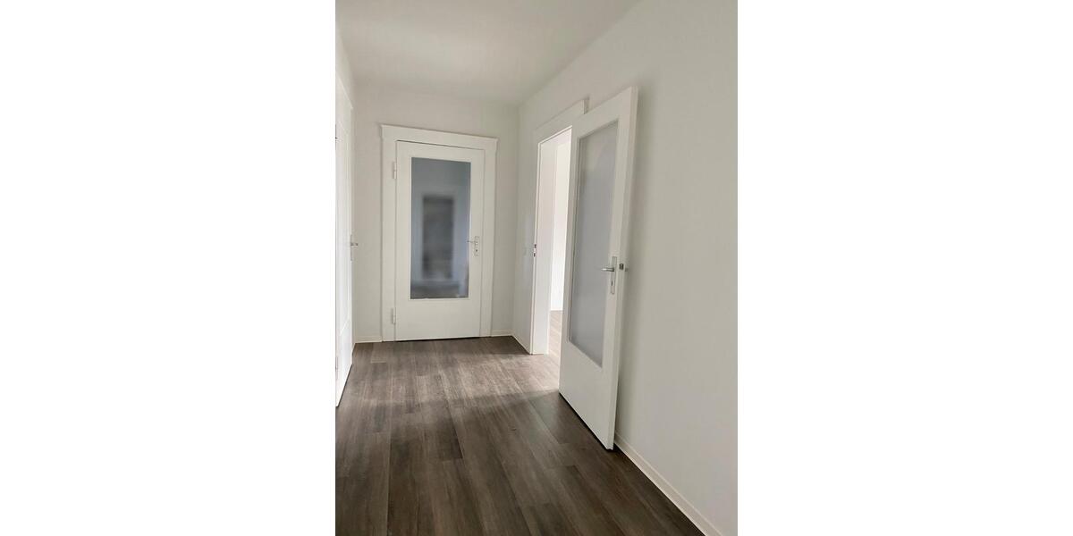 Zeitz Innenstadt, was braucht`s der Worte mehr? Gemütliche & moderne 4 Wohnung 4 zimmer