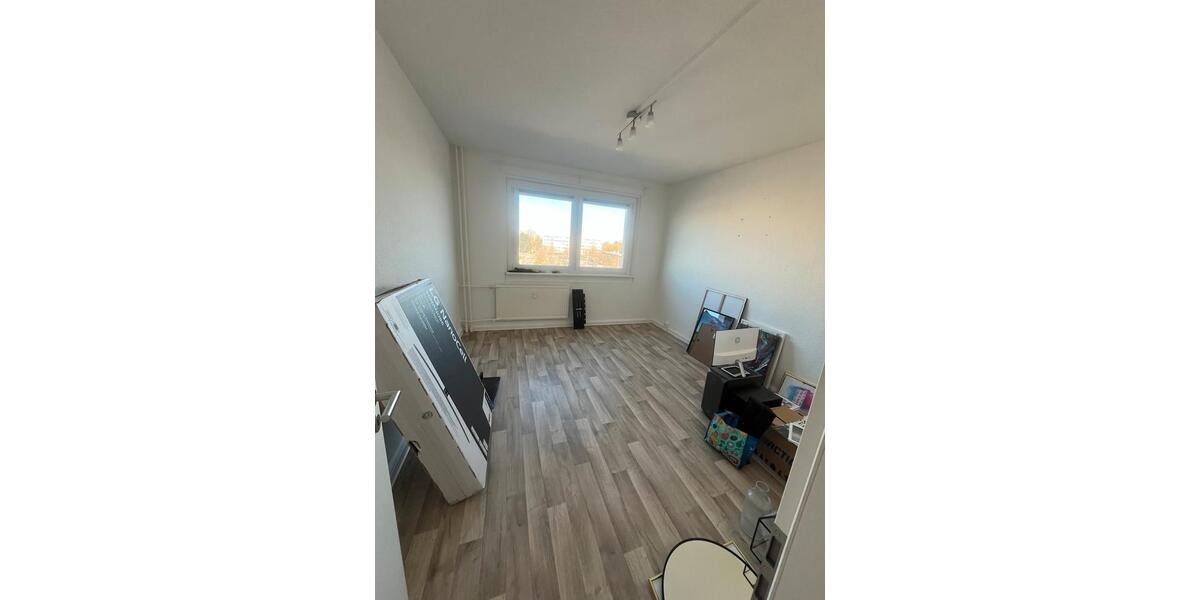 Etagenwohnung Brandenburg an der Havel Görden - 1 Zimmer, 69 m&sup2;, 750&euro; | Angebot:26003431