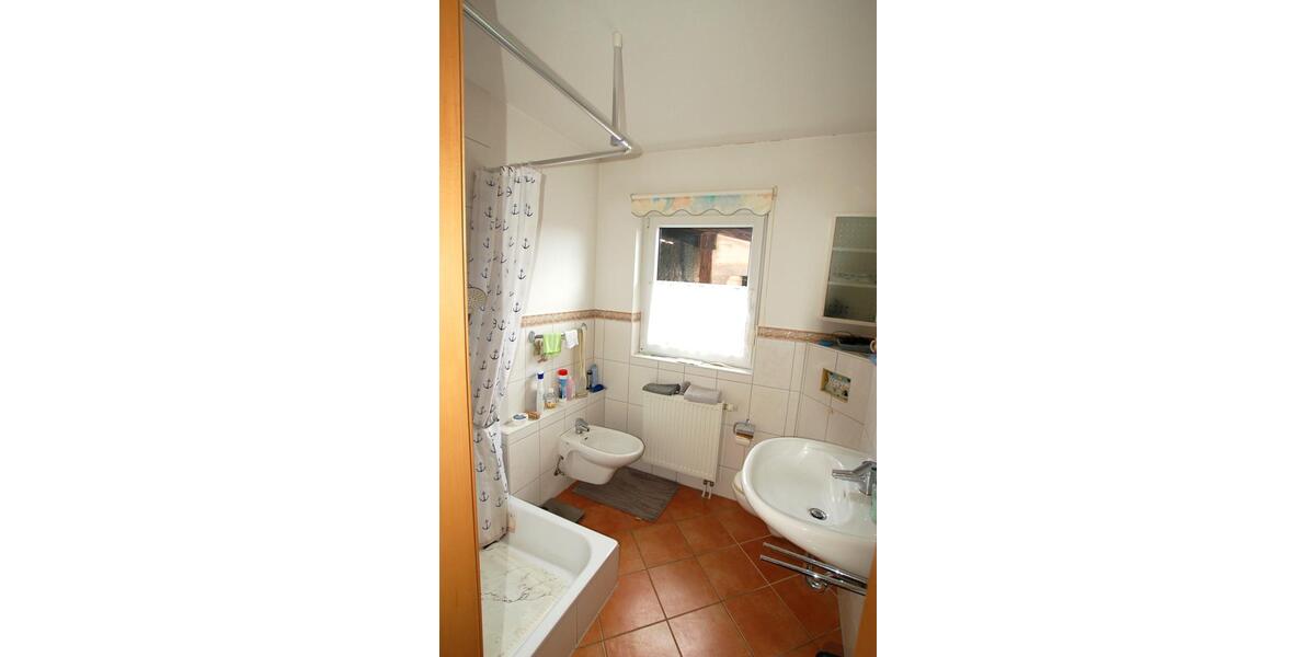 Dachgeschoßwohnung Hartheim am Rhein - 5 Zimmer, 132 m&sup2;, 1.584&euro; | Angebot:25106805