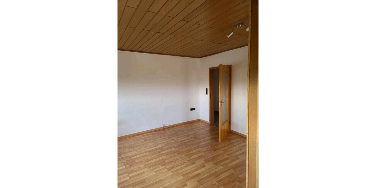 Dachgeschoßwohnung Stadthagen - 2 Zimmer, 70 m&sup2;, 490&euro; | Angebot:26224062
