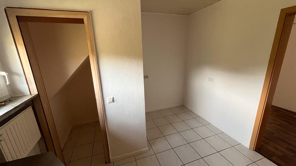 Etagenwohnung Gummersbach - 4 Zimmer, 90 m&sup2;, 700&euro; | Angebot:26566436