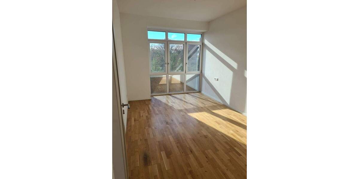 Etagenwohnung Moers Moers-Mitte - 3 Zimmer, 94 m&sup2;, 999&euro; | Angebot:24802682