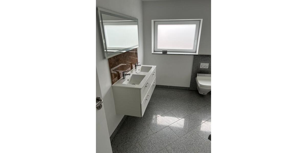 Reihenhaus Soltau - 5 Zimmer, 133 m&sup2;, 1.600&euro; | Angebot:25658670