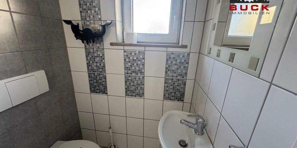 Etagenwohnung Mühlhausen - 4 Zimmer, 97 m&sup2;, 750&euro; | Angebot:25696259