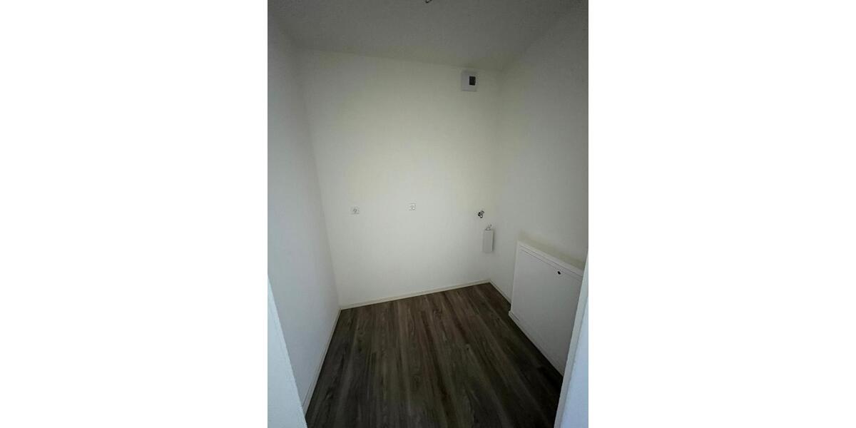 Etagenwohnung Wolfsburg - 4 Zimmer, 123 m&sup2;, 1.518&euro; | Angebot:26441394