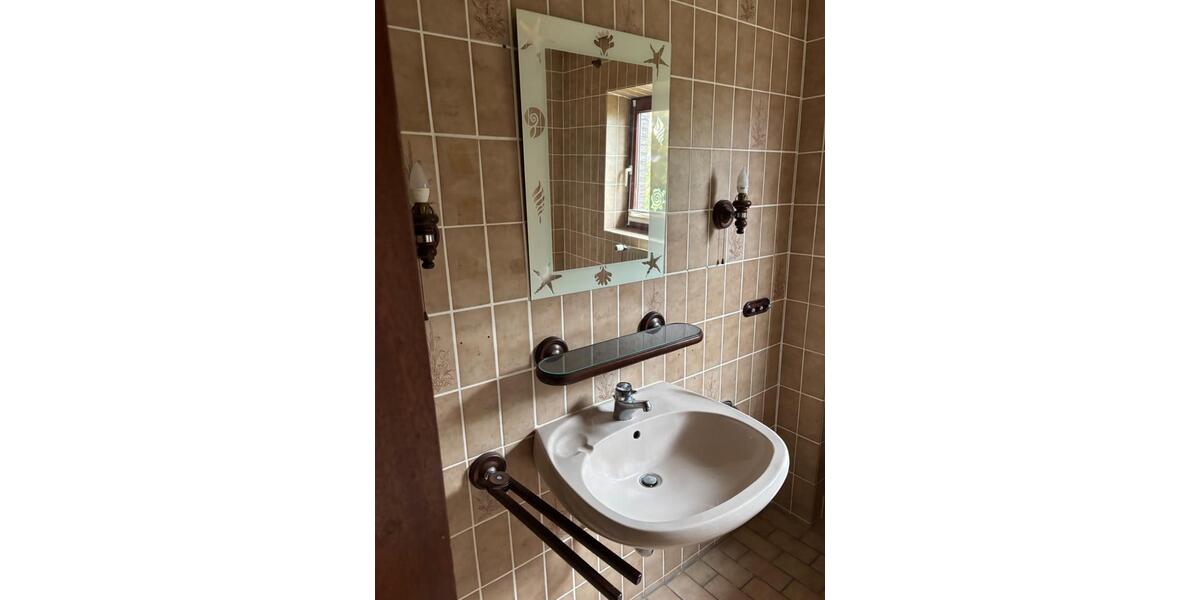 Dachgeschoßwohnung Heide - 2.5 Zimmer, 69 m&sup2;, 700&euro; | Angebot:25292752