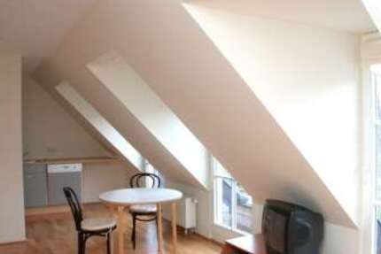 Zimmer Düsseldorf Lörick - 1.5 Zimmer, 1.030&euro; | Angebot:25303837