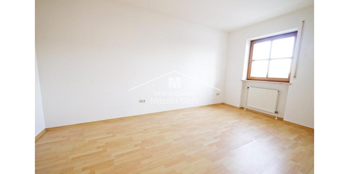 Kompakte 3-Zimmer-Ergeschoss-Whg. mit EBK und Garage in ruhiger Lage von Töging (Ref. 0001440) 3 zimmer