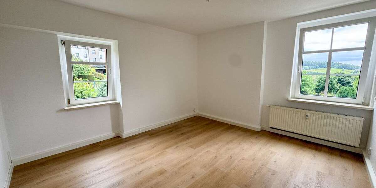 Etagenwohnung Lößnitz - 3 Zimmer, 58 m&sup2;, 400&euro; | Angebot:27271407