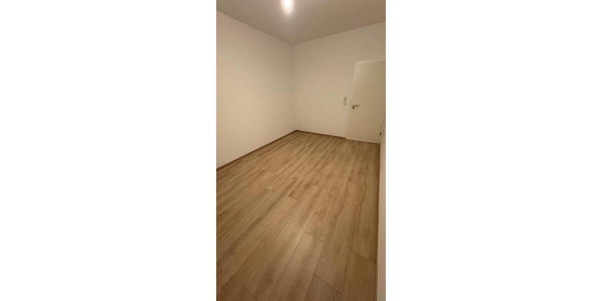 Erdgeschoßwohnung Beverungen - 4 Zimmer, 85 m&sup2;, 680&euro; | Angebot:26491229