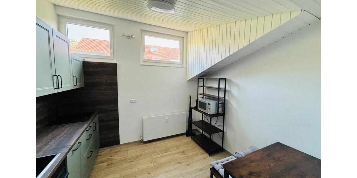 Dachgeschoßwohnung Tübingen - 2 Zimmer, 38 m&sup2;, 990&euro; | Angebot:26608684