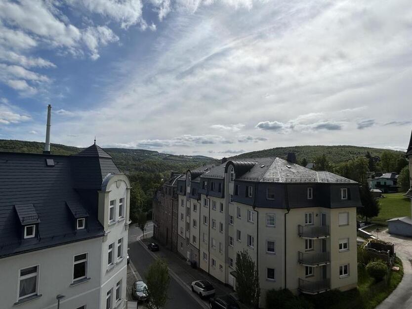 2 Monatskaltmieten +Sparen! Wohnen mit Blick über die Dächer von Aue