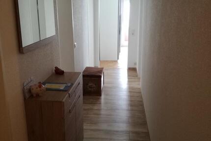 Wohnung Villingen-Schwenningen Schwenningen - 4 Zimmer, 90 m&sup2;, 750&euro; | Angebot:26386640