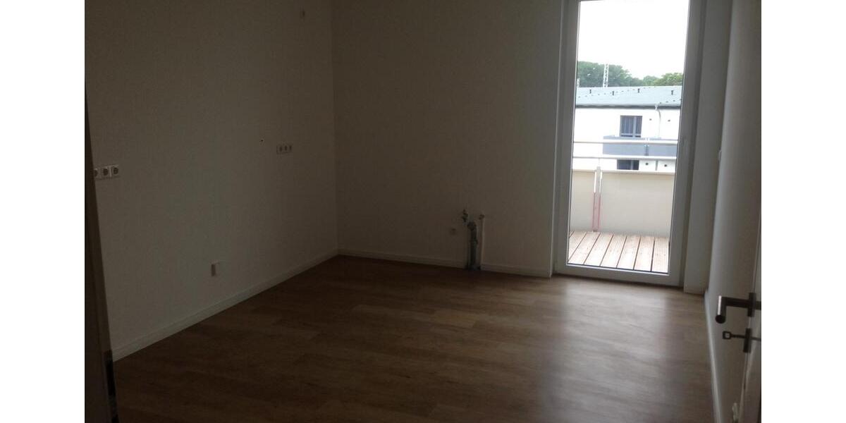 Dachgeschoßwohnung Greifswald - 3 Zimmer, 120 m&sup2;, 1.300&euro; | Angebot:24837715