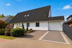 Einfamilienhaus Brackel - 7 Zimmer, 220 m&sup2;, 2.400&euro; | Angebot:26698292