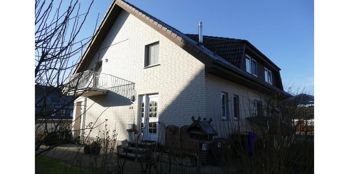 Doppelhaushälfte Goslar OS Hahnenklee-Bockswiese - 4 Zimmer, 130 m&sup2;, 1.100&euro; | Angebot:24708255