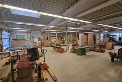 760 m² Gewerbehalle Tischlerei-Zimmerei-Holzbau Vermietung zimmer