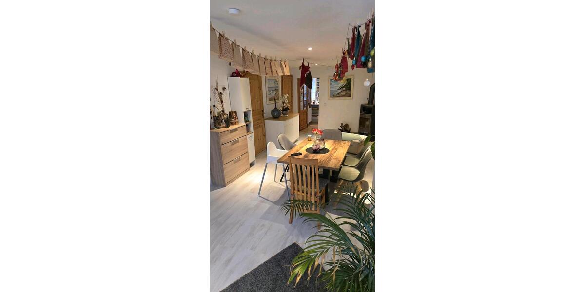 Etagenwohnung Langelsheim - 1 Zimmer, 150 m&sup2;, 1.150&euro; | Angebot:25512096