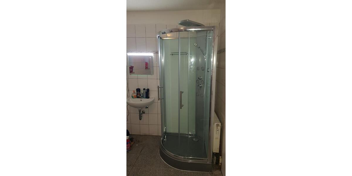 Große, teilmöblierte 3,5-Zimmer Wohnung zu vermieten, WG geeignet 3 zimmer