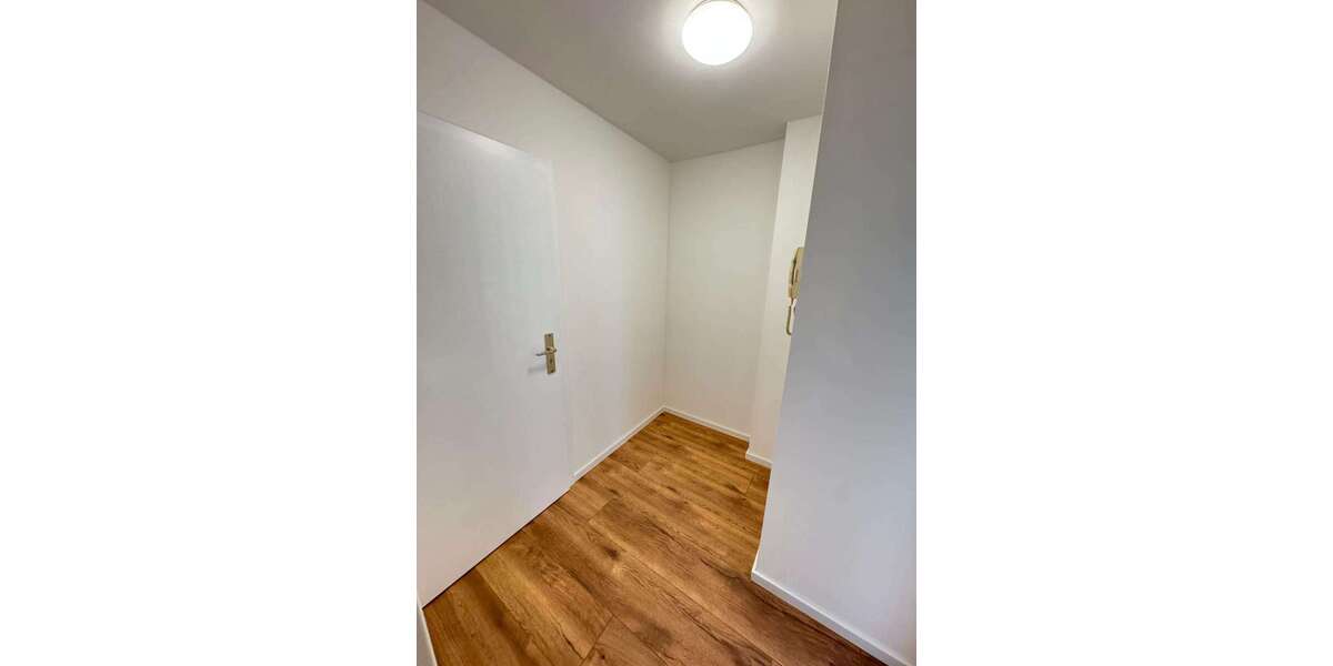 Etagenwohnung Mannheim - 1 Zimmer, 29 m&sup2;, 550&euro; | Angebot:25628276