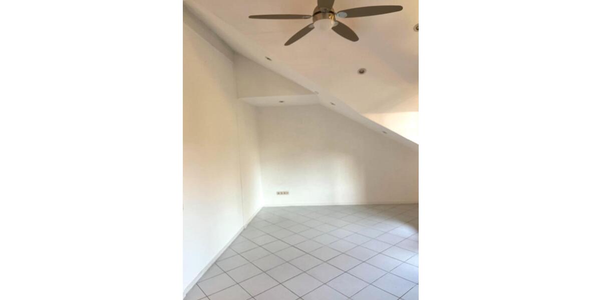 Dachgeschoßwohnung Bad Neustadt an der Saale - 3 Zimmer, 75 m&sup2;, 630&euro; | Angebot:26271370