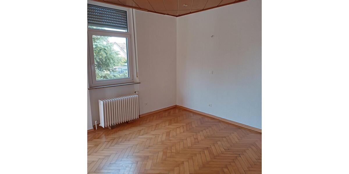 Etagenwohnung Mannheim Neckarstadt-Ost - 3 Zimmer, 130 m&sup2;, 1.300&euro; | Angebot:26438248