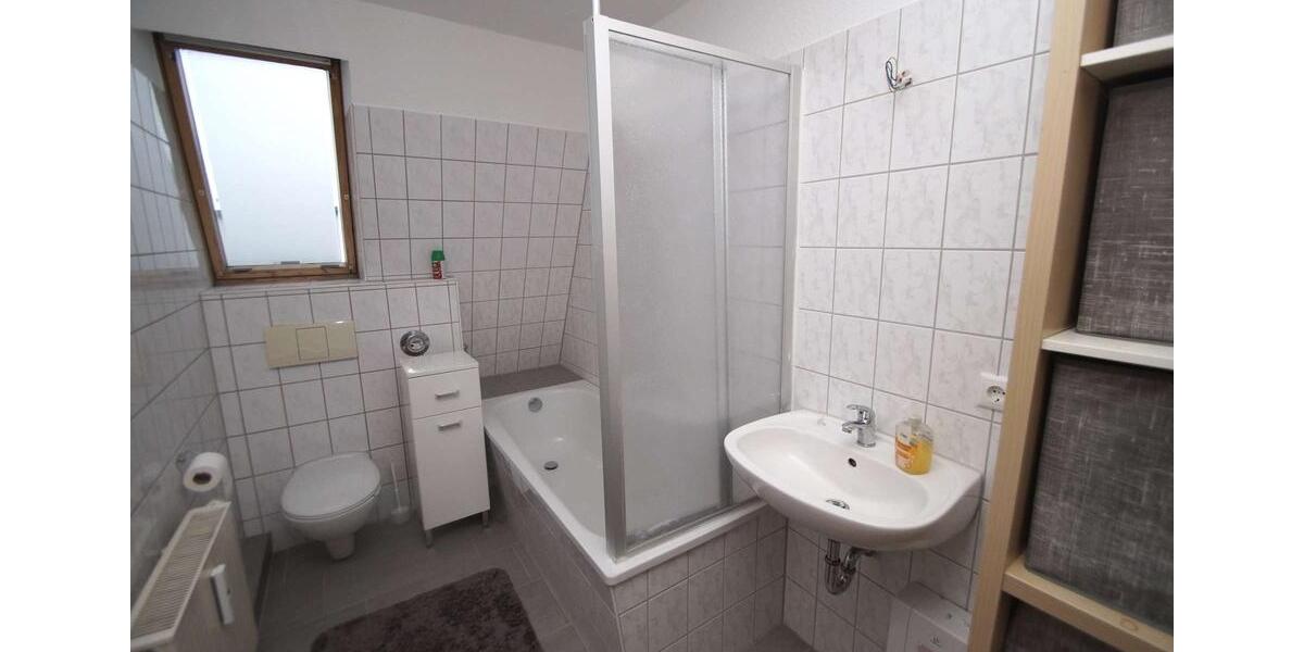 Dachgeschoßwohnung Magdeburg Alte Neustadt - 3 Zimmer, 66 m&sup2;, 400&euro; | Angebot:24771566