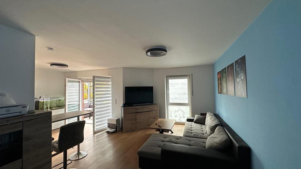 Komfort und niedrige Nebenkosten: Fußbodenheizung, Walkin-Bad, LAN, Sat, Lüftung, EEK A, Balkon 2 zimmer