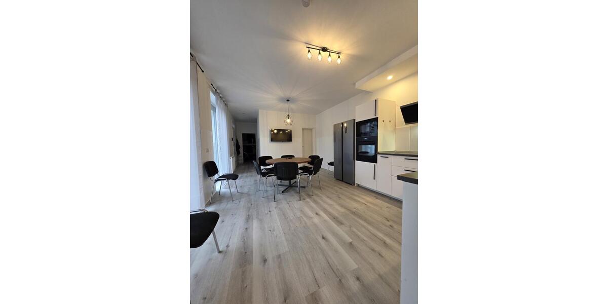 Wohnen auf Zeit Brühl - 5 Zimmer, 143 m&sup2;, 25&euro; | Angebot:22906681