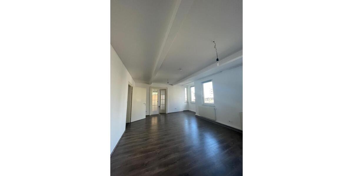 Etagenwohnung Aalen - 3 Zimmer, 120 m&sup2;, 1.050&euro; | Angebot:24456948