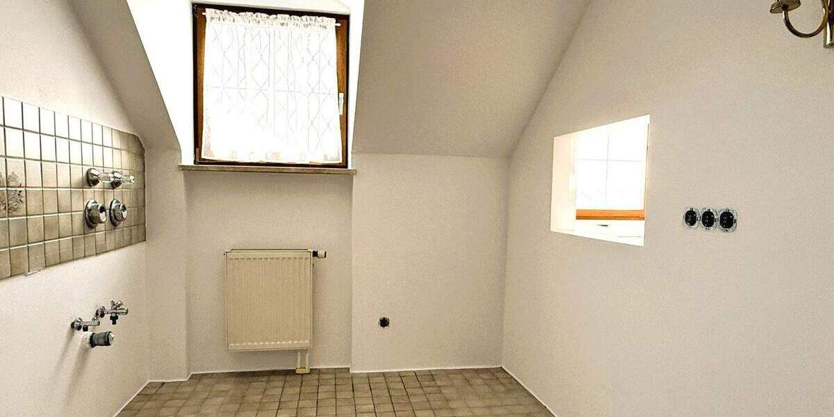 Gewerbeobjekt Bruckmühl - 3 Zimmer, 91 m&sup2;, 1.250&euro; | Angebot:26038132