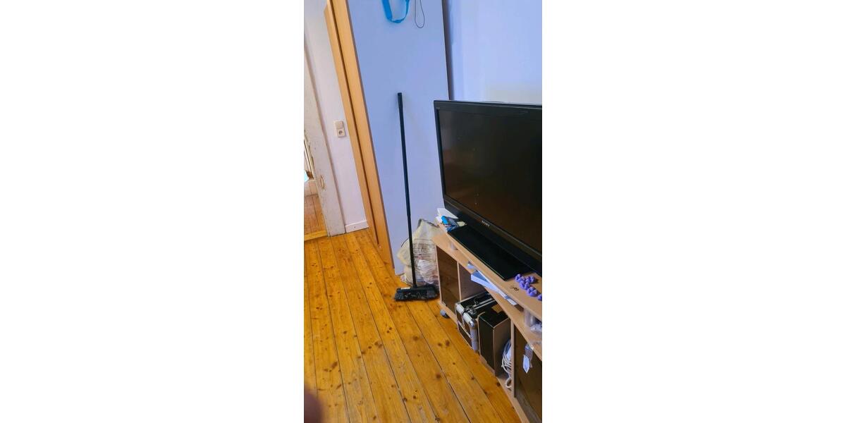 Etagenwohnung Harthausen - 4 Zimmer, 18 m&sup2;, 350&euro; | Angebot:26443962