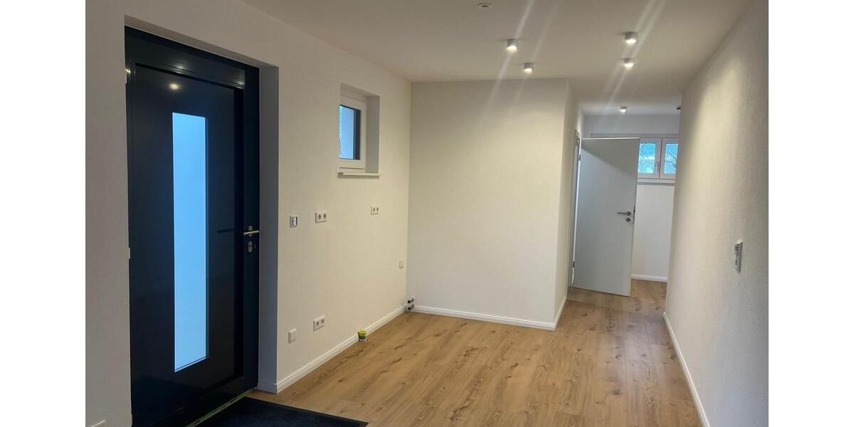 Erdgeschoßwohnung Biberach an der Riß - 2.5 Zimmer, 95 m&sup2;, 1.250&euro; | Angebot:24878612