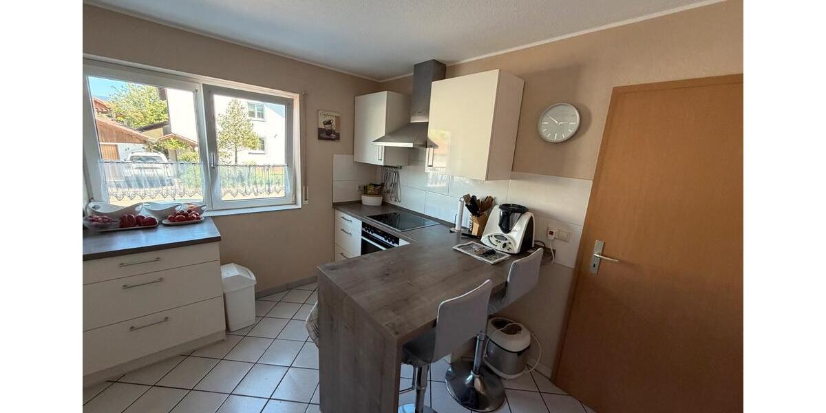 Erdgeschoßwohnung Achern - 4 Zimmer, 120 m&sup2;, 1.085&euro; | Angebot:26607095