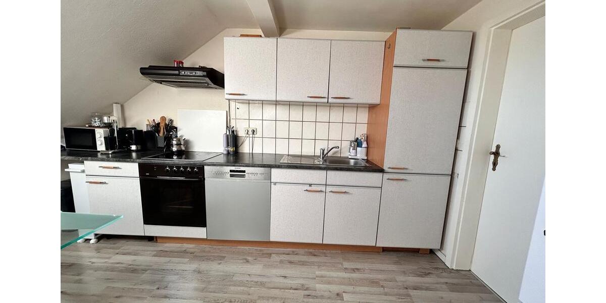 Dachgeschoßwohnung Zwickau - 3 Zimmer, 60 m&sup2;, 325&euro; | Angebot:25942754
