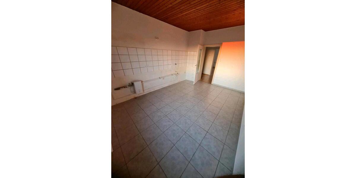 Etagenwohnung Remscheid - 3 Zimmer, 97 m&sup2;, 800&euro; | Angebot:26126091