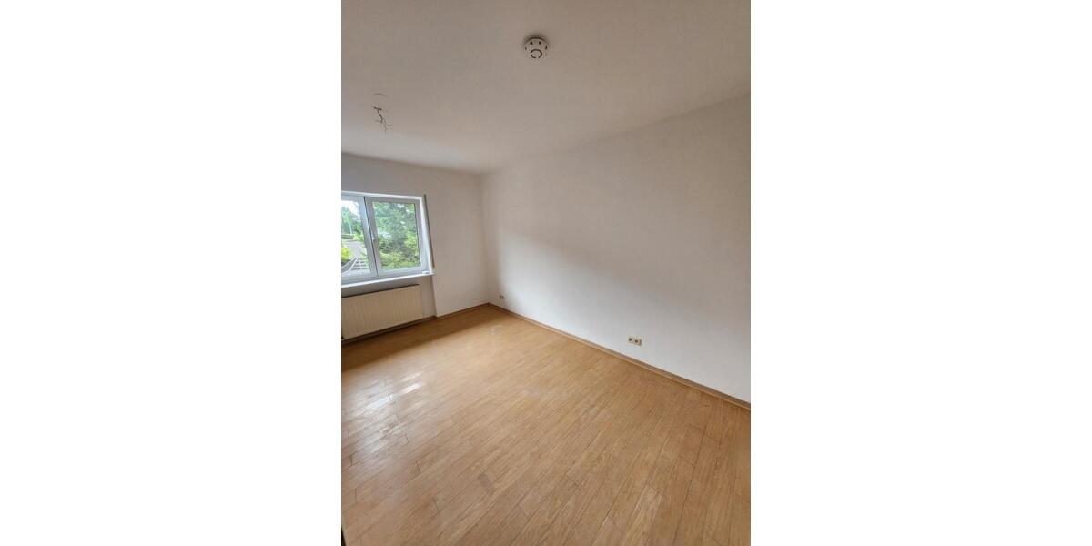 Etagenwohnung Pfeffelbach - 3 Zimmer, 90 m&sup2;, 954&euro; | Angebot:26193306